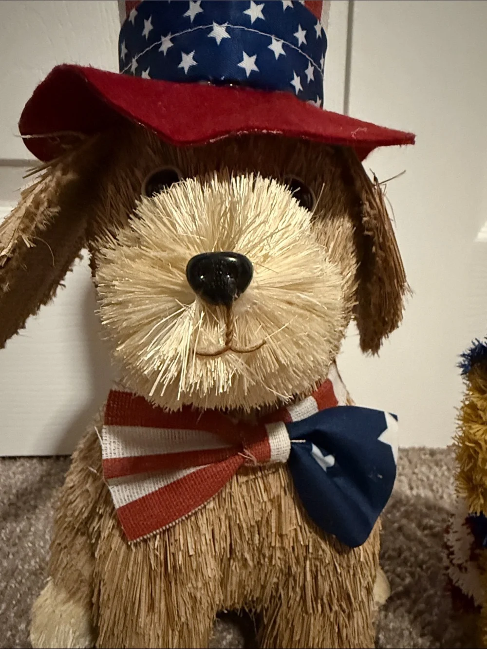 Patriotic Dog’s statues